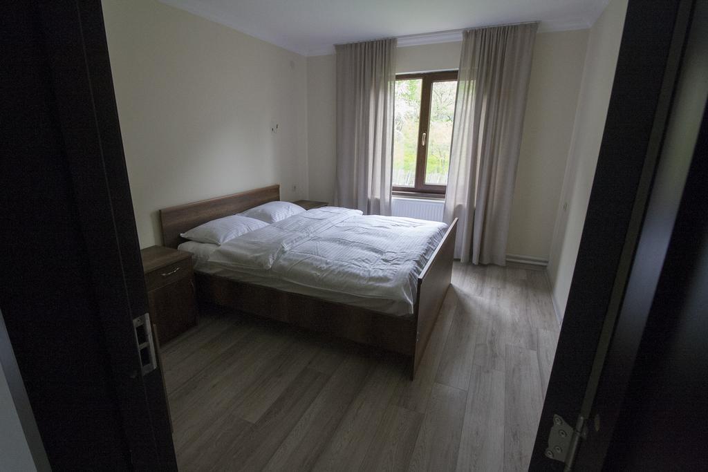 Roza'S Guest House Mestia Luaran gambar